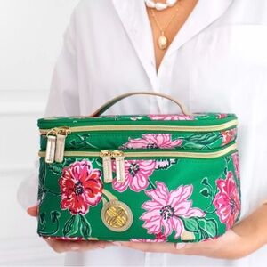 Lilly Pulitzer Devona cosmetic Bag Double Zip Vanity Safari Sanctuary